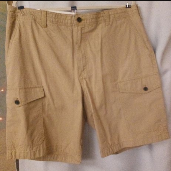NWT Izod cargo shorts casual classic size 36 $25 - Picture 1 of 4